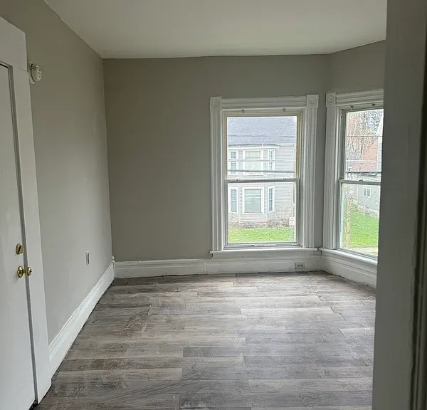 334 Clay St #5 — Photo 2