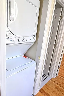 Rented by Manhattan Spaces | media 11