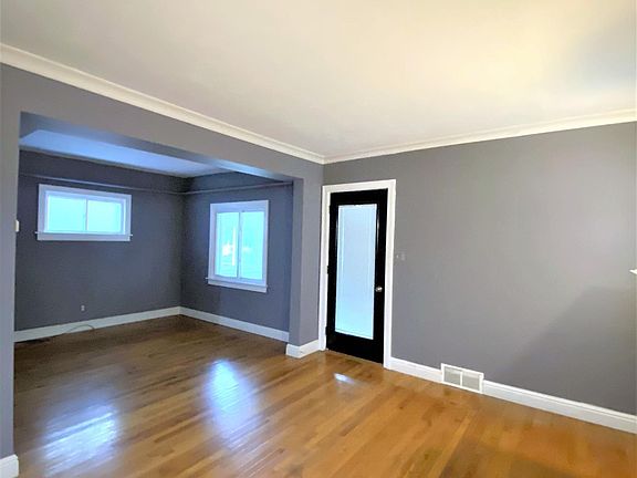 4th image of 719 N Magnolia Ave