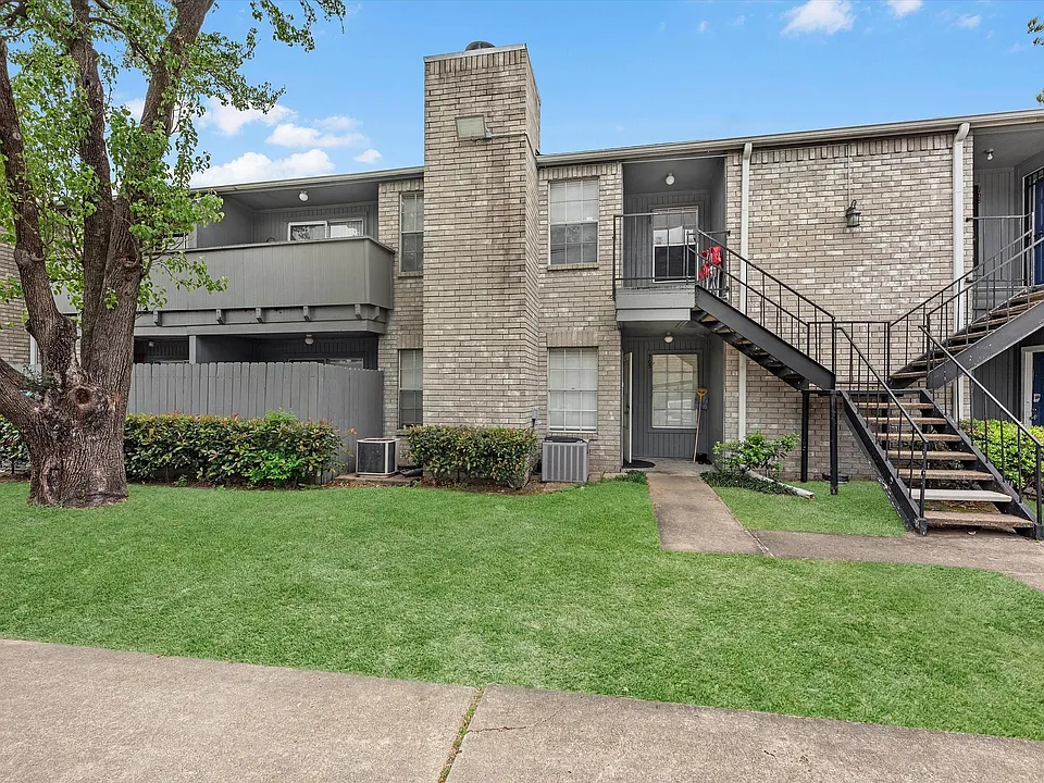 9700 Leawood Blvd #706