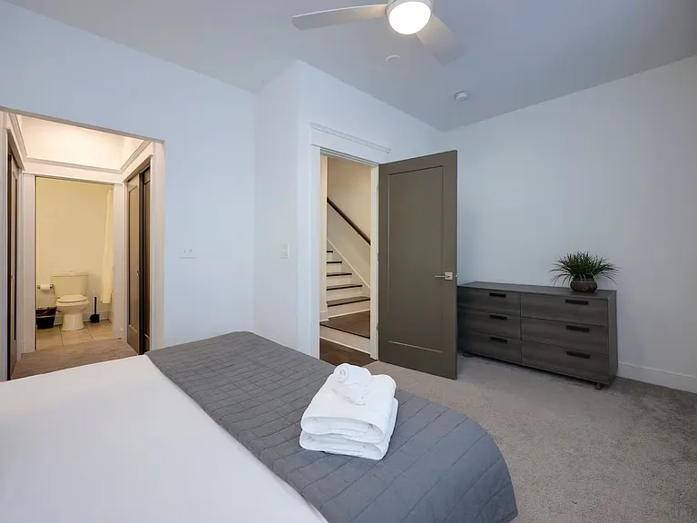 6511 Robertson Ave #13 — Photo 16