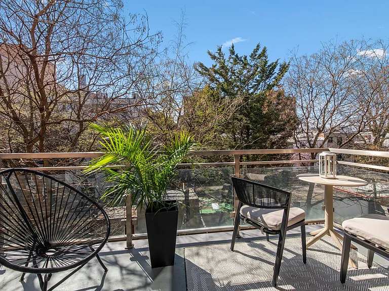 82 Adelphi St #3D — Photo 6