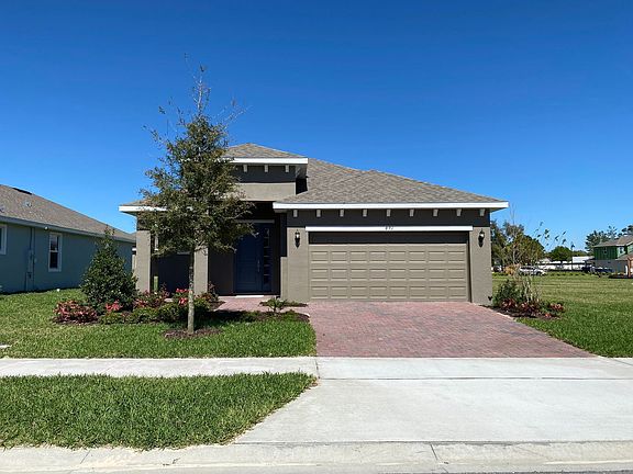 2nd image of 871 Lady Bird Ln