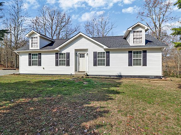 2nd image of 826 Kings Hill Rd