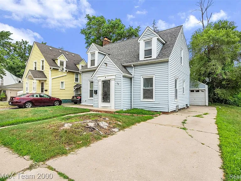 2607 Weithoff Ct — Photo 1