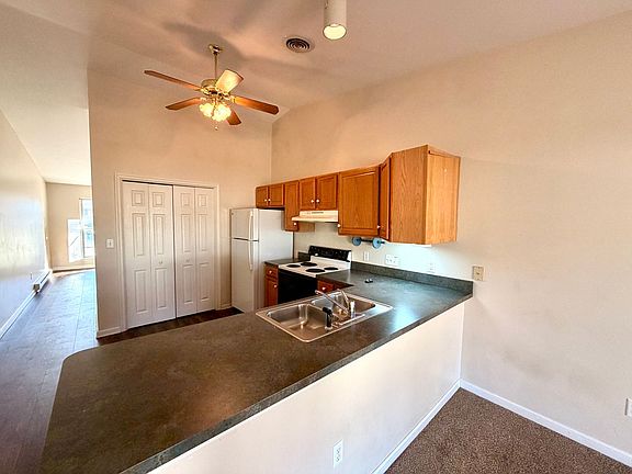 4th image of 146 Bayberry Dr