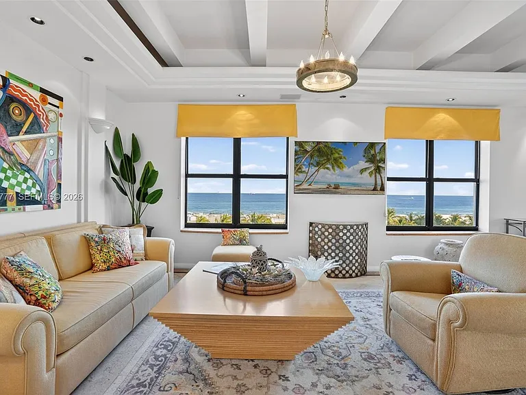 1330 Ocean Dr #R7C — Photo 6