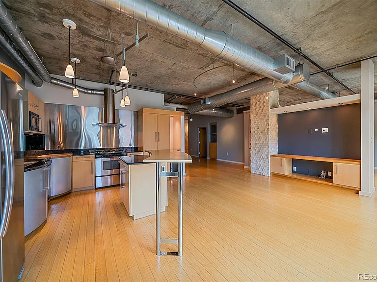 1401 Wewatta St #318 — Photo 6