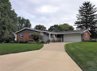 5942 Graystone Dr, Sylvania, OH 43560