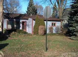 1551 Collier Rd, Auburn Hills, MI 48326