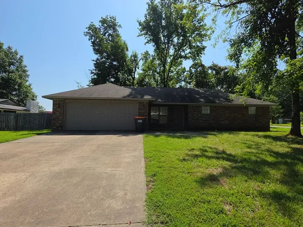 619 Resimont Dr, Russellville, AR 72801