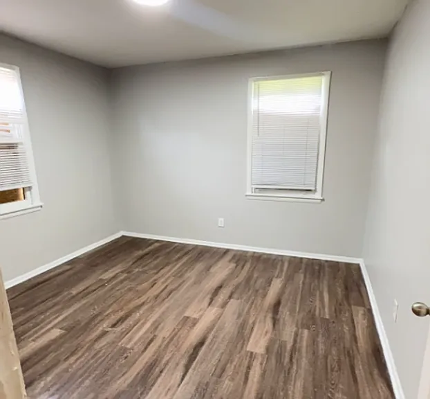1445 Britton St — Photo 7