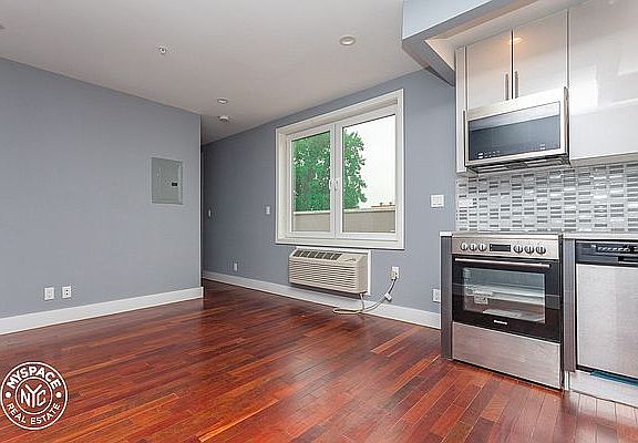 5th image of 807 Jefferson Ave #4E