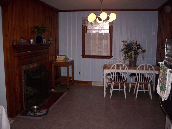 Fireplace in eat-in kitchen