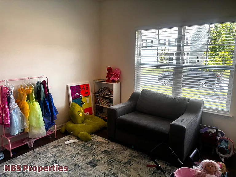 12308 Manhattan Ln — Photo 21