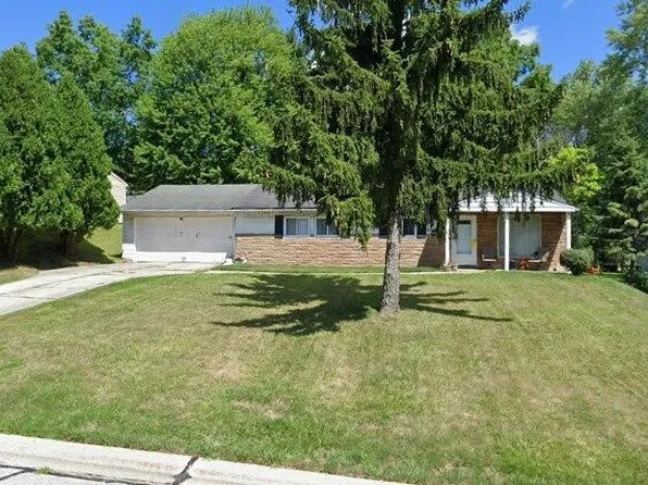 24725 Eldridge Blvd, Bedford Heights, OH 44146