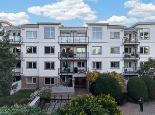 4394 W Saanich Rd #306, Saanich, BC V8Z0B9