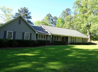 212 Springwood Dr, Terry, MS 39170