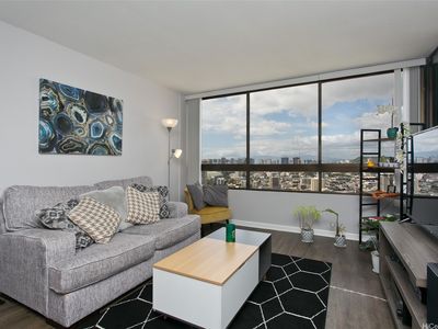 2499 Kapiolani Blvd APT 3706, Honolulu, HI, 96826