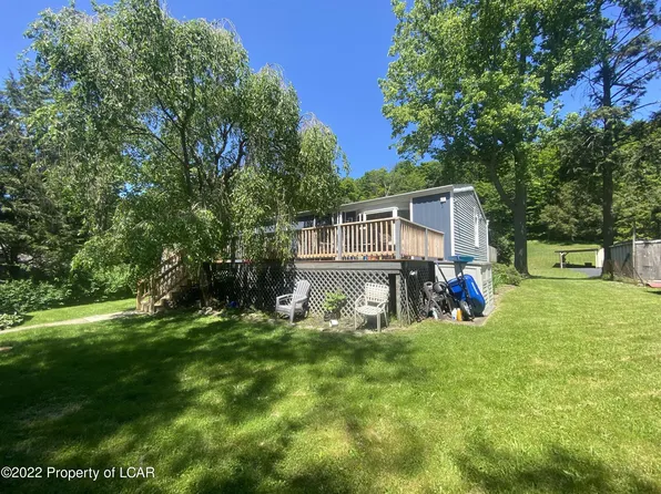 120 2nd St, Harveys Lake, PA 18618