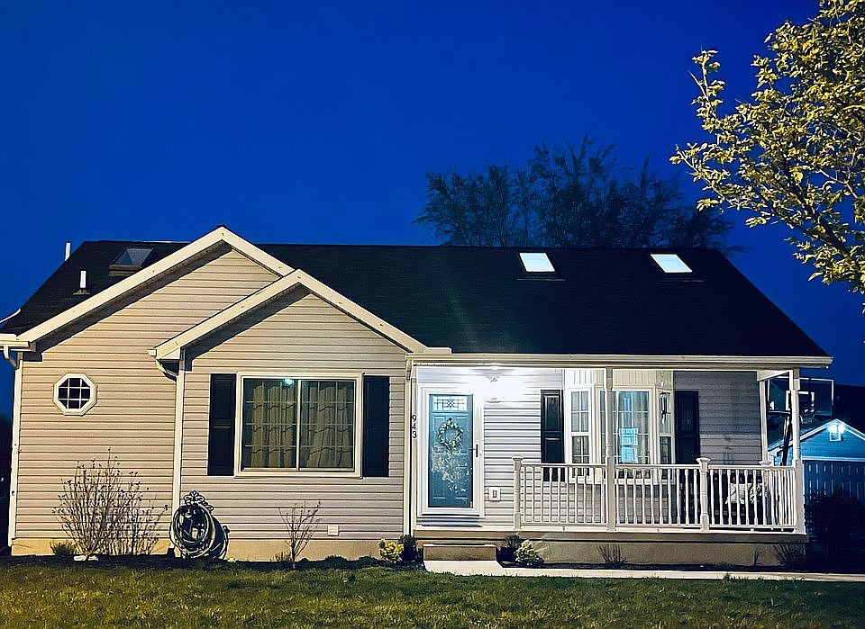 1st image of 943 Kasinof Ave