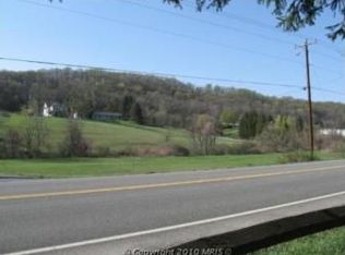 524 S Washington St, Berkeley Springs, WV 25411