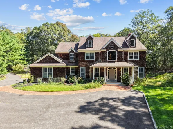 18 Watercrest Court, Head Of The Harbor, NY 11780
