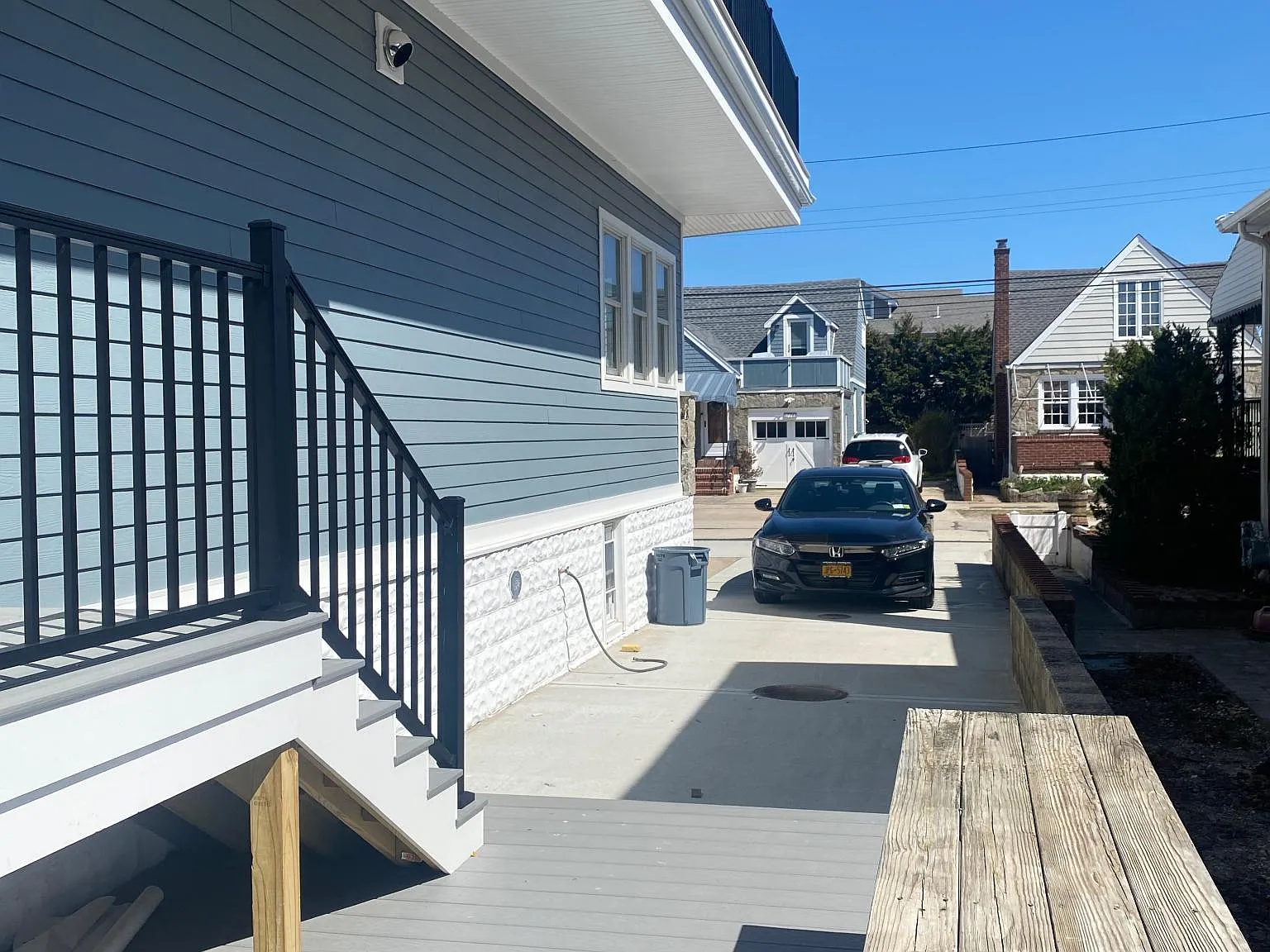 111 Lynbrook Ave — Photo 4