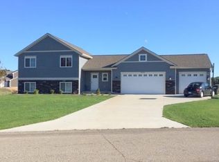1625 Turtle Head Ln, Wayland, MI 49348
