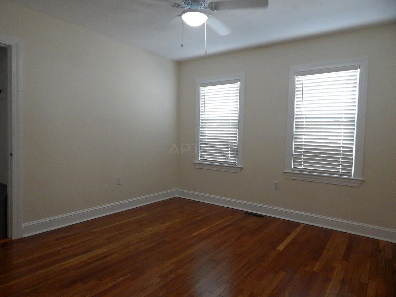 2 bed, $3,000 — Photo 3