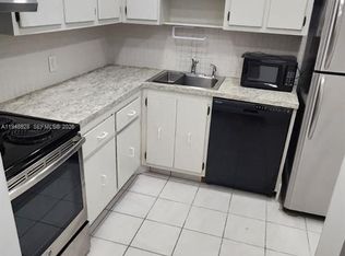 20379 W Country Club Dr APT 135, Aventura, FL 33180