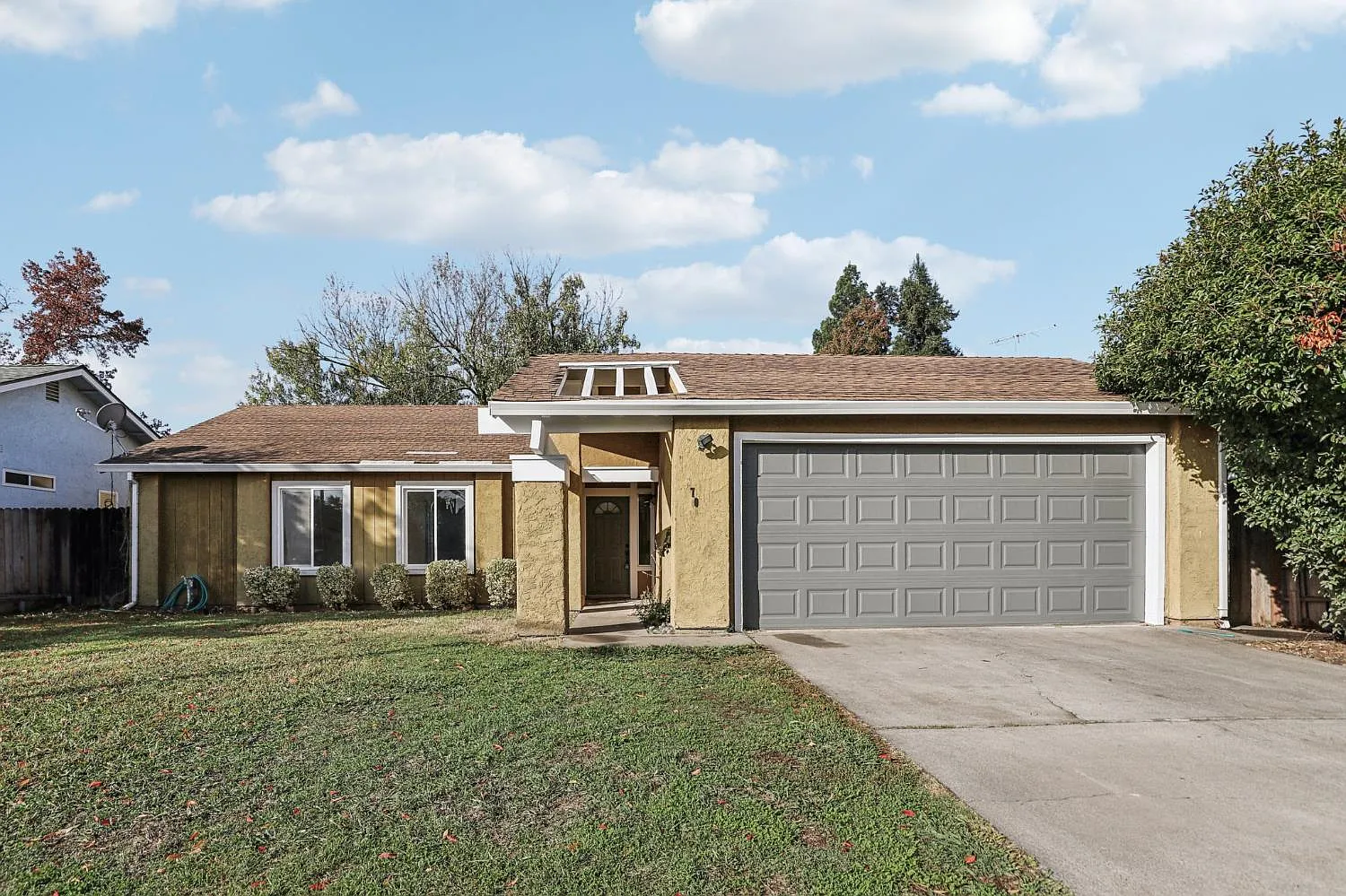 3708 Pullman Dr photo 1