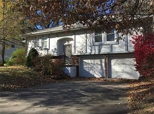 104 S Downey Ave, Independence, MO 64056