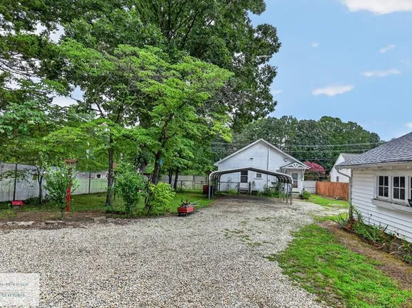 2406 W Main St, Danville, VA 24541