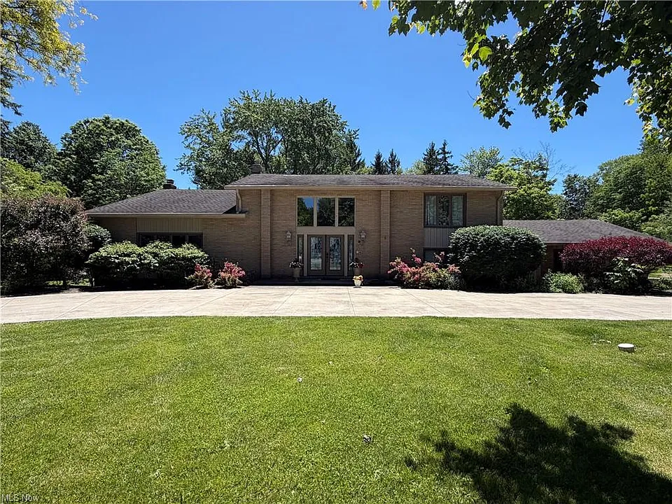 2737 Sinton Pl