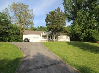 1458 N Bluff Rd, Collinsville, IL 62234