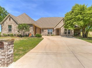 9817 Ravenswood Rd, Granbury, TX 76049
