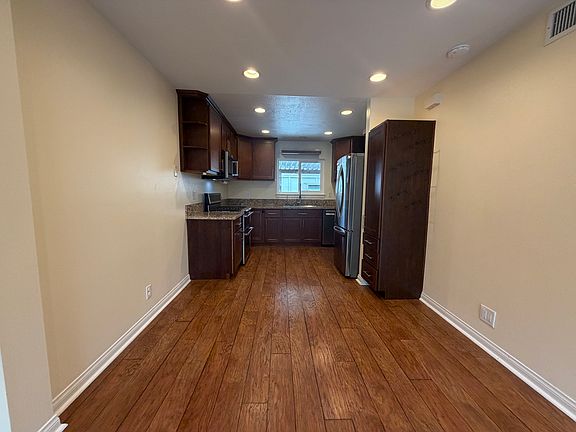 3rd image of 5063 Argyle Dr