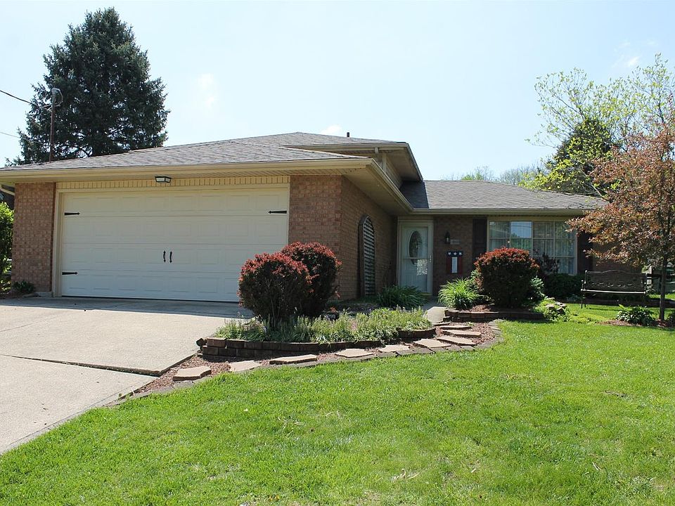 1st image of 5856 Lake Circle Dr