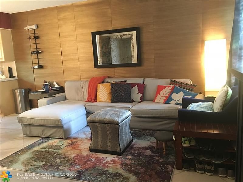 1st image of 2720 NE 8th Ave APT 5
