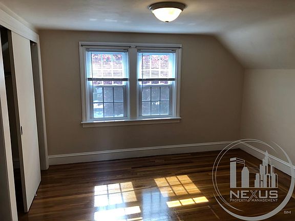 5th image of 209 Lexington Ave #2