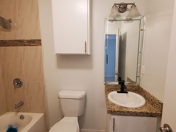 3rd image of 523 Lotto Ln Unit B