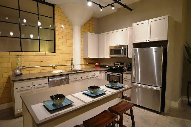 Laclede Lofts — Photo 4