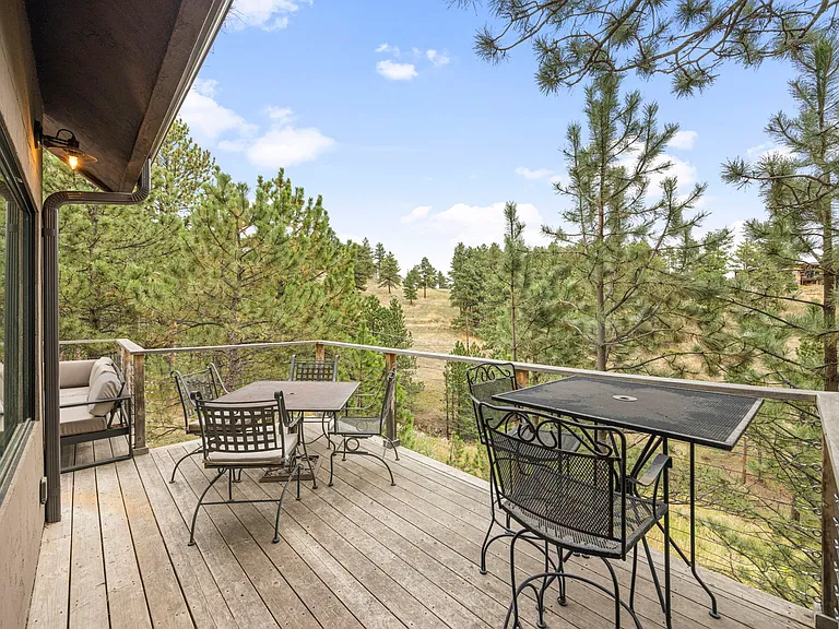 2350 Linden Dr — Photo 20