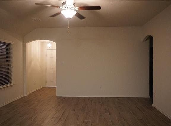 5th image of 1455 Acmite Ave