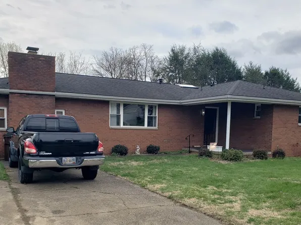 2313 Rockland Ave, Belpre, OH 45714