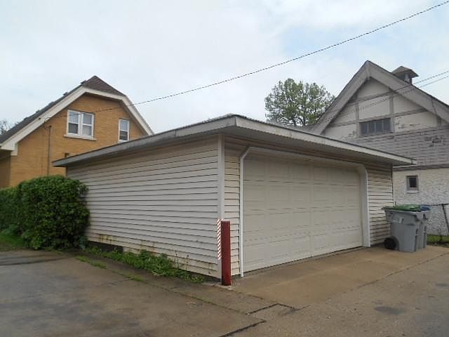 2nd image of 5519 N 37th St