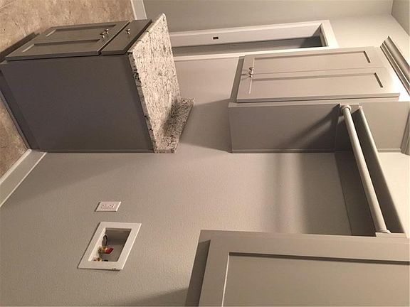 2nd image of 420 Twin Falls Pl
