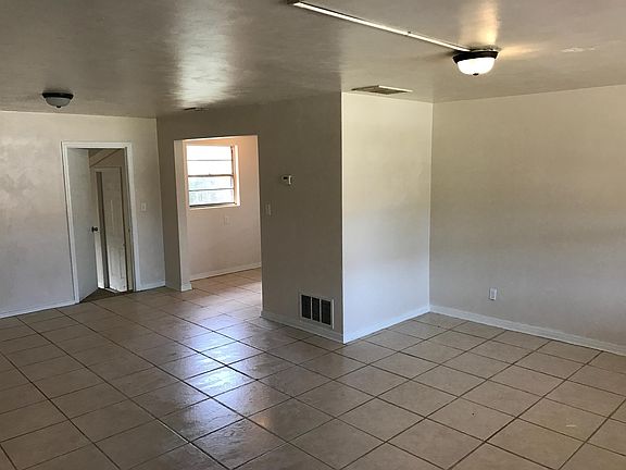 2nd image of 1316 Cadillac Dr