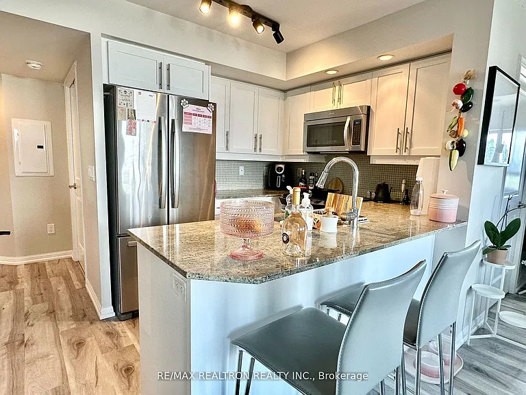 85 E Liberty St #1006 — Photo 8